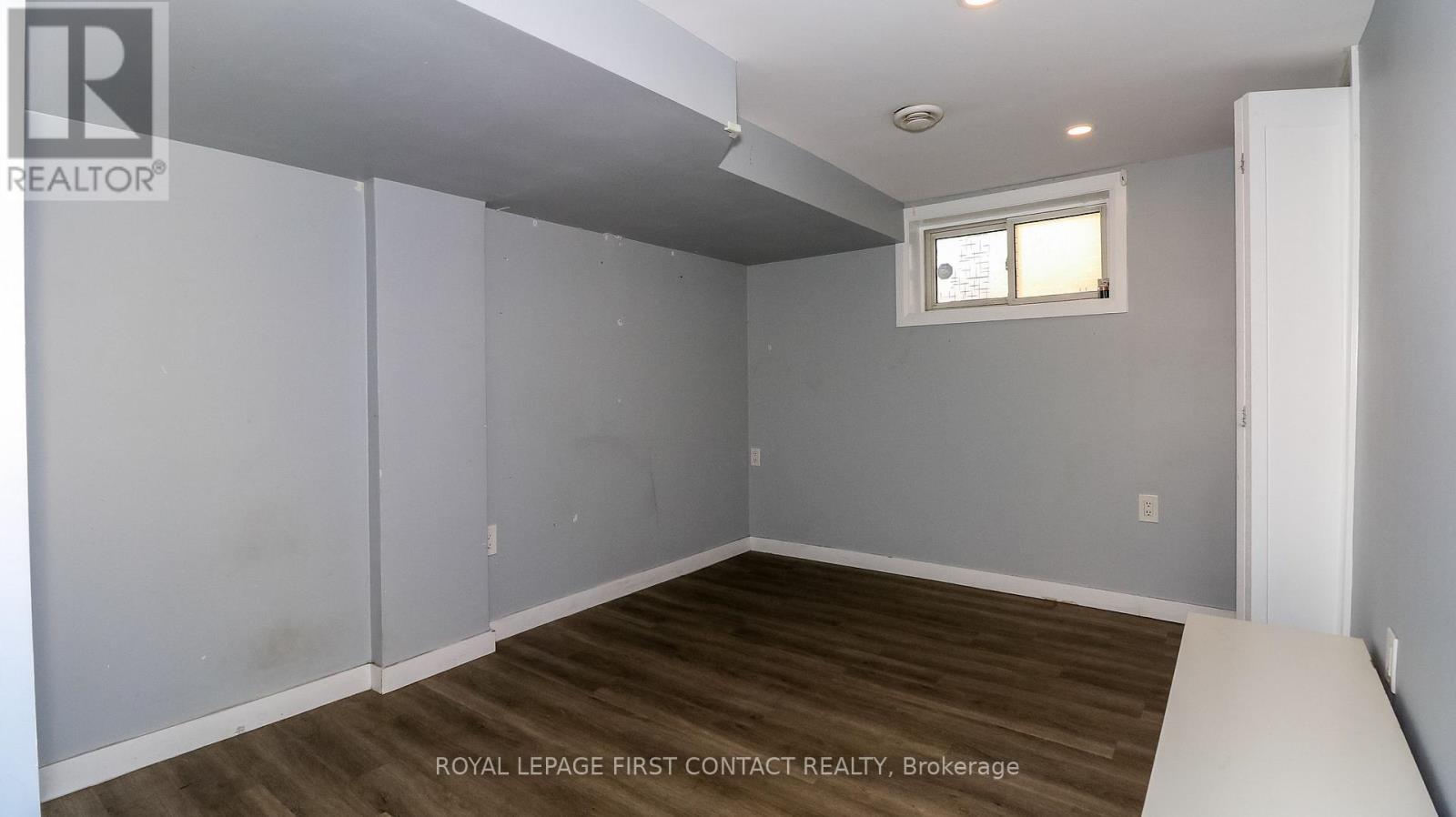 47 CAMPBELL AVENUE - 44