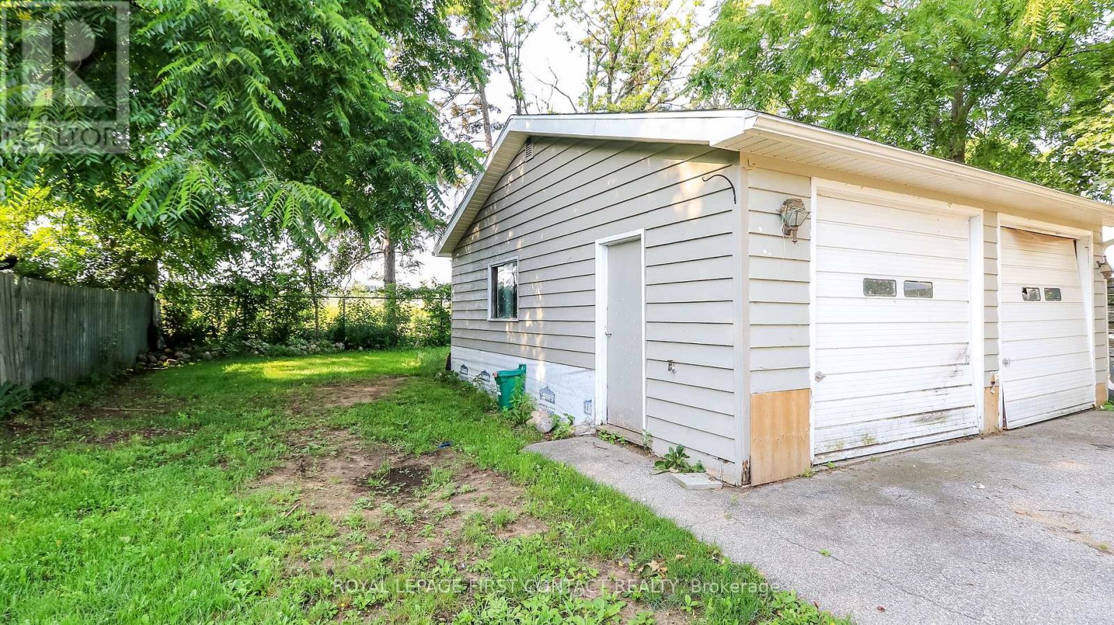 47 CAMPBELL AVENUE - 6