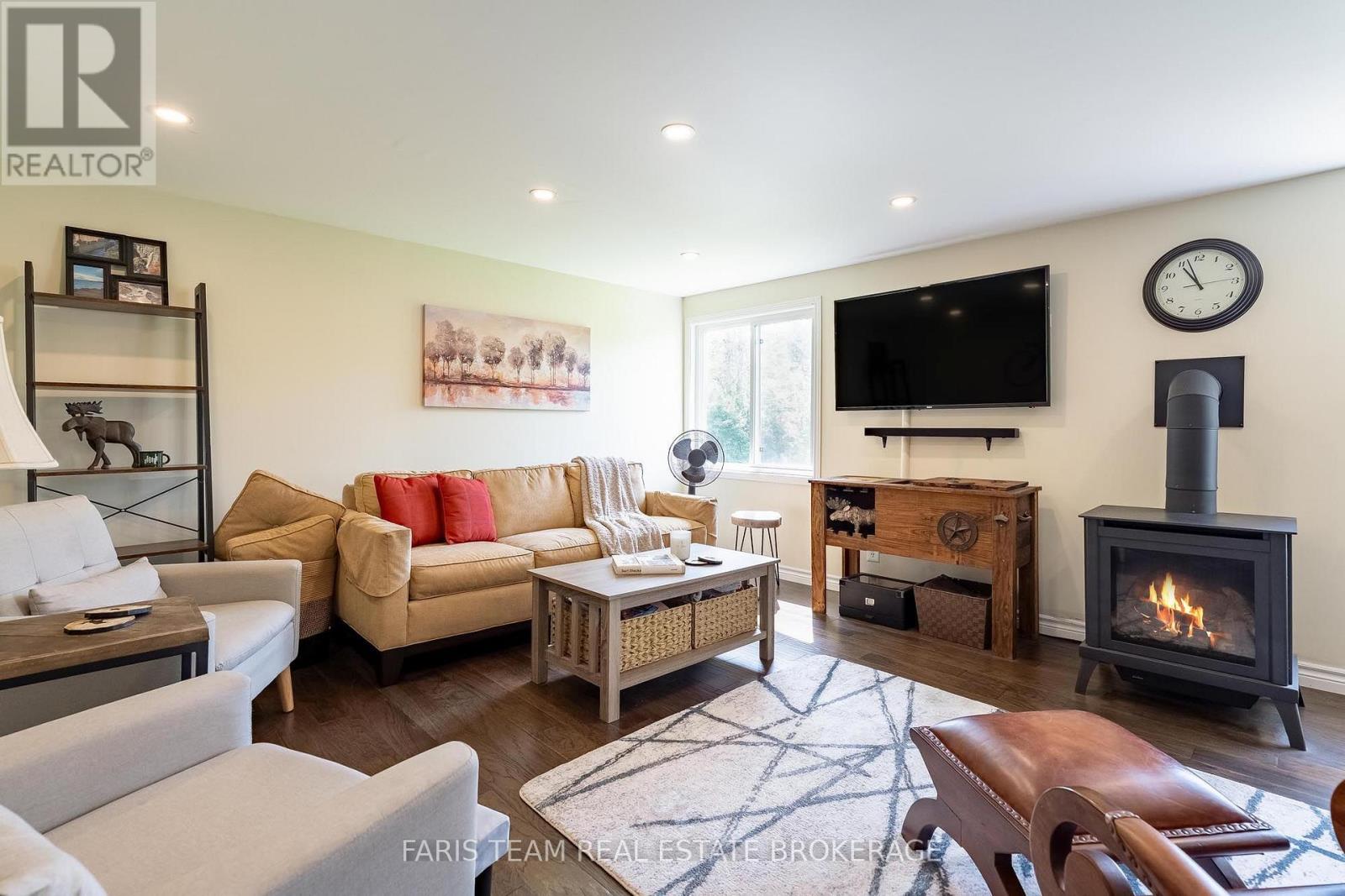 2289 KINNEAR SIDE ROAD - 12