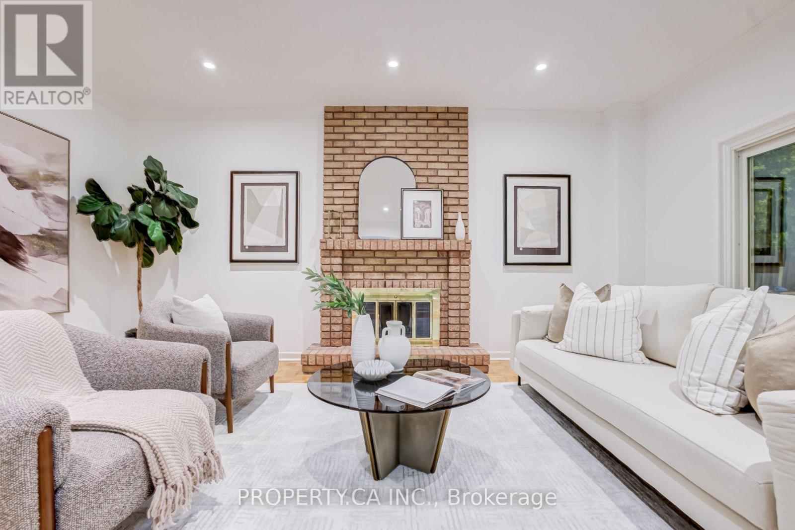 143 CAMBRIDGE CRESCENT - 16