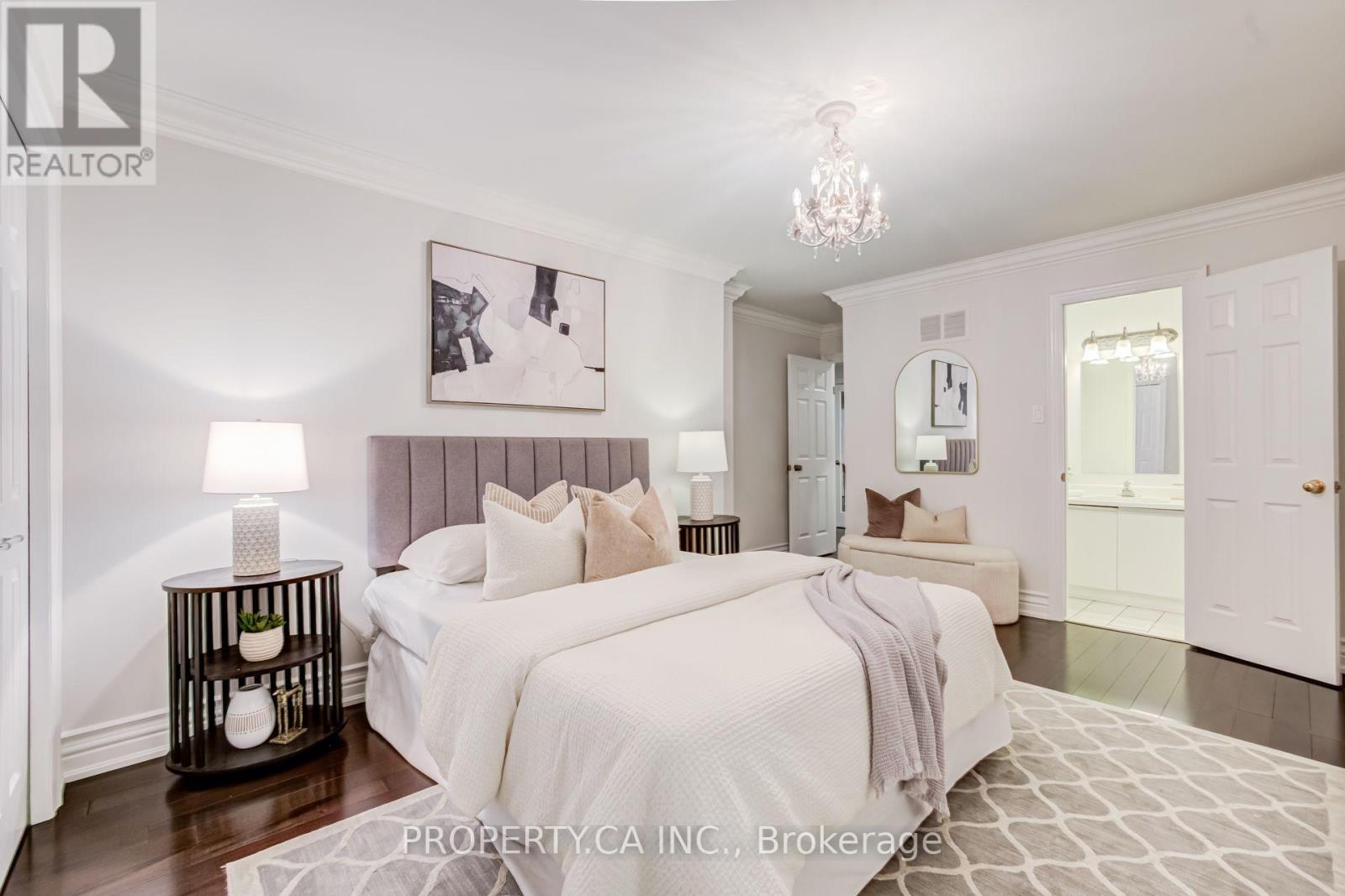 143 CAMBRIDGE CRESCENT - 27