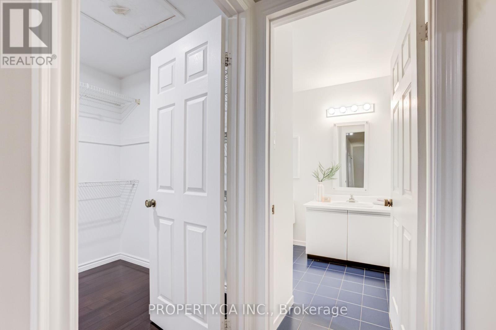 143 CAMBRIDGE CRESCENT - 25