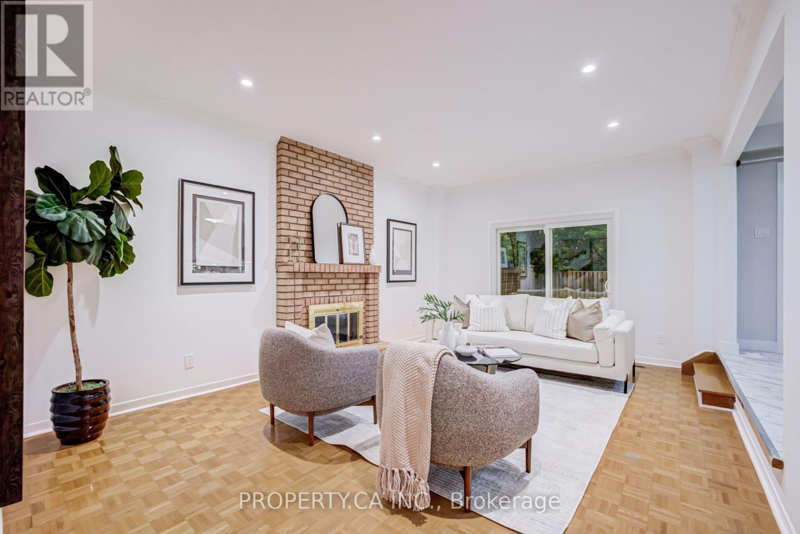 143 CAMBRIDGE CRESCENT - 17