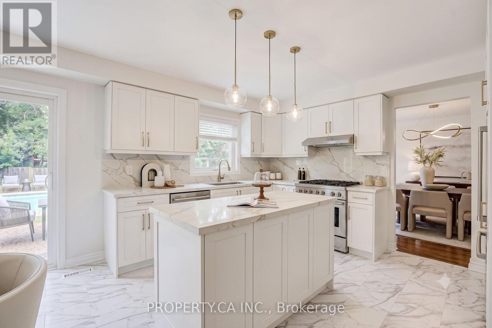 143 CAMBRIDGE CRESCENT - 11