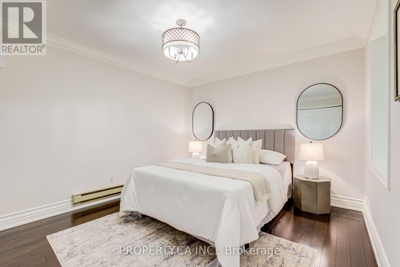 143 CAMBRIDGE CRESCENT - 38