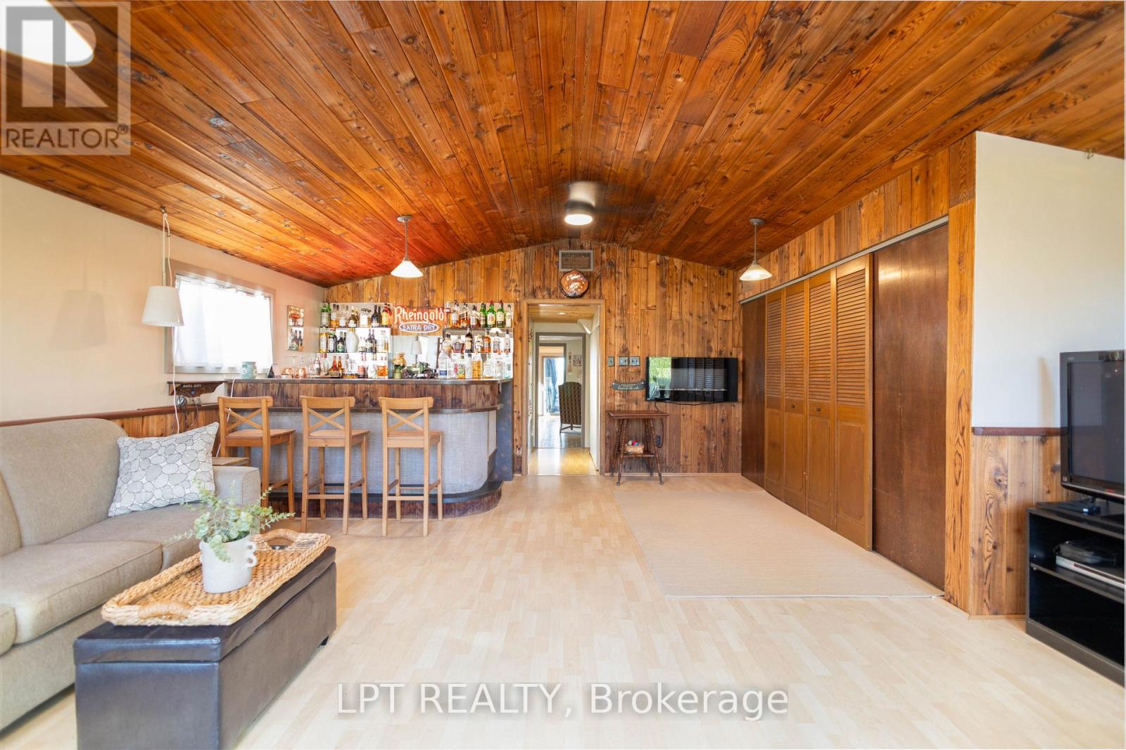122 BLUE HERON DRIVE - 13