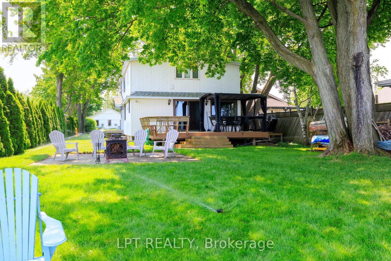 122 BLUE HERON DRIVE - 35