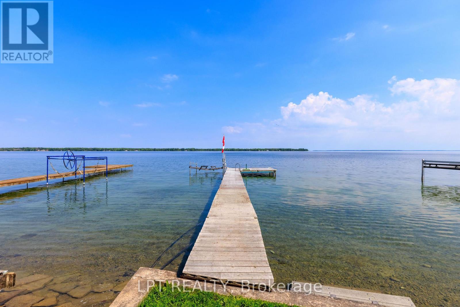 122 BLUE HERON DRIVE - 41