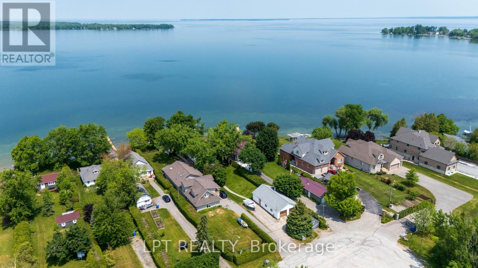 122 BLUE HERON DRIVE - 43