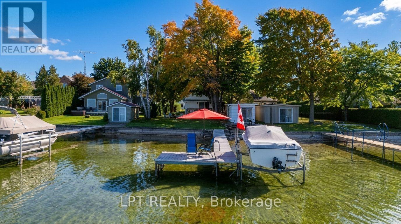 122 BLUE HERON DRIVE - 39