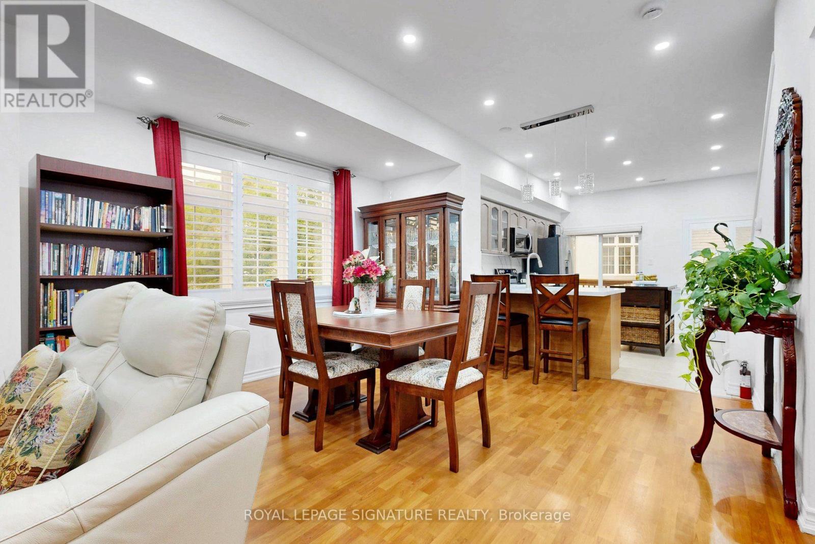 51 PIGGOTT MEWS - 13