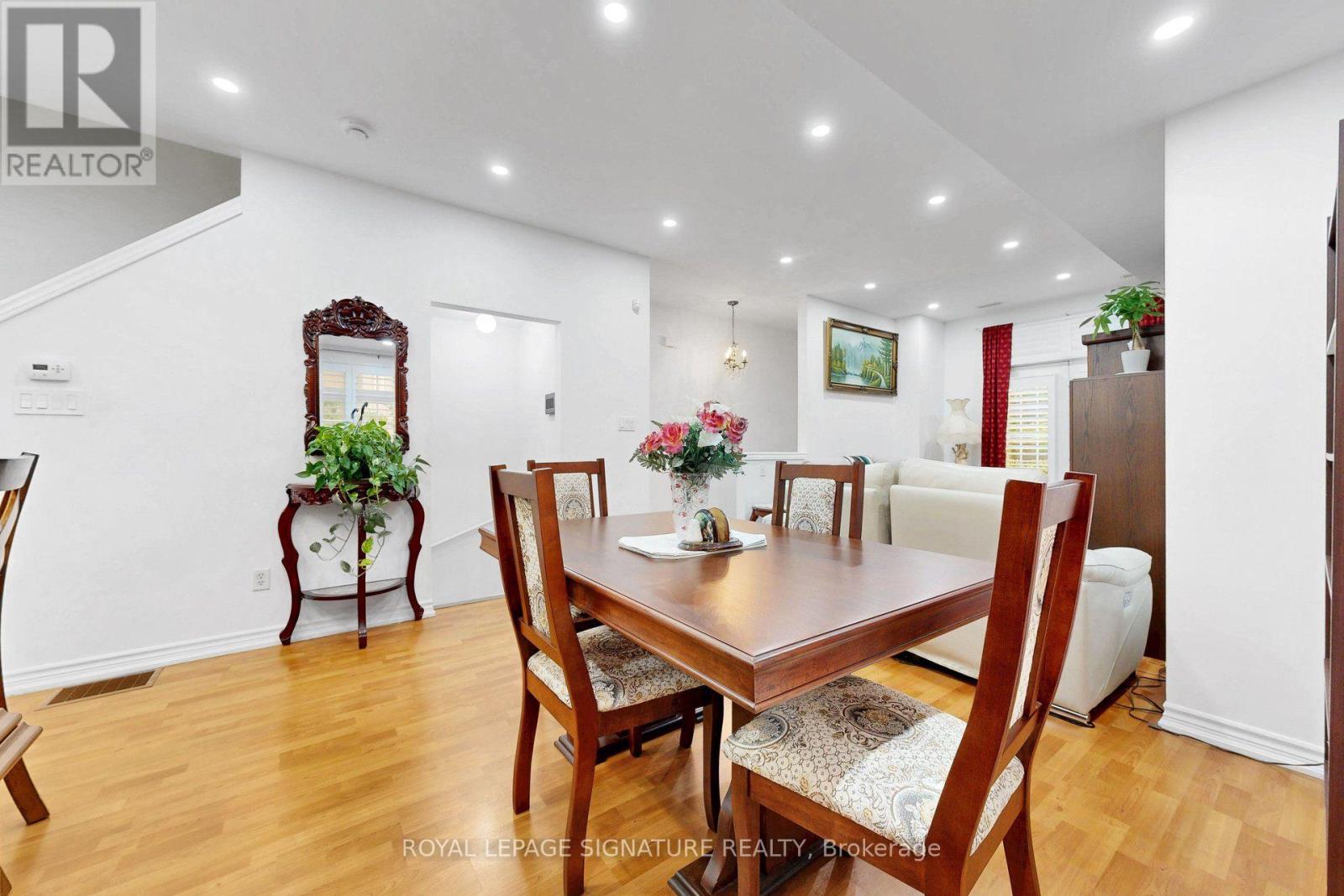 51 PIGGOTT MEWS - 16