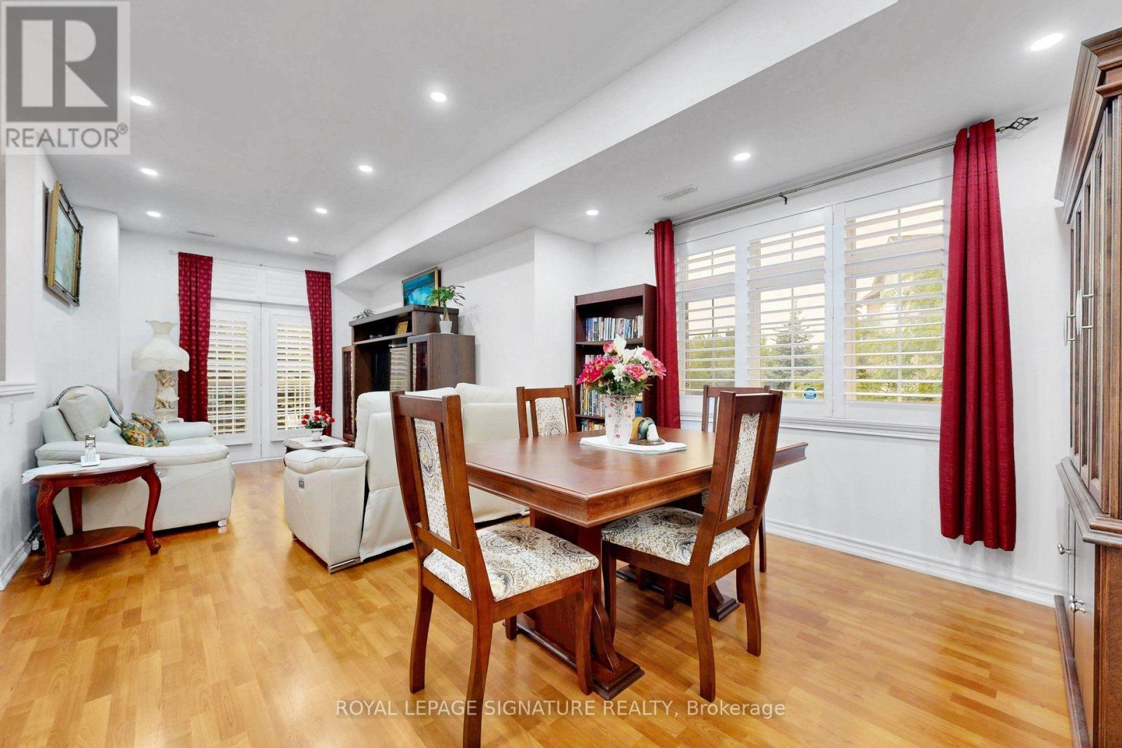 51 PIGGOTT MEWS - 17