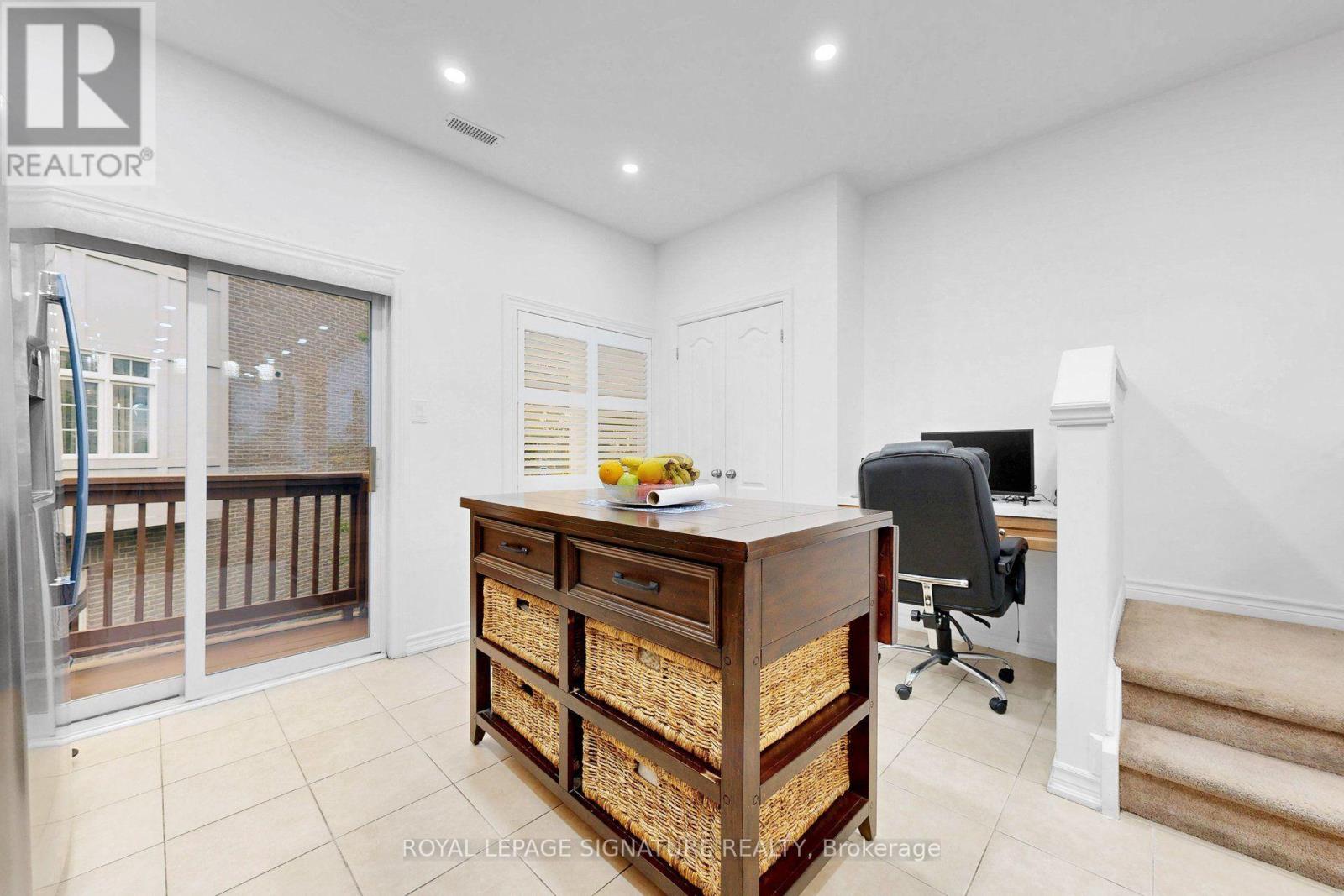 51 PIGGOTT MEWS - 21