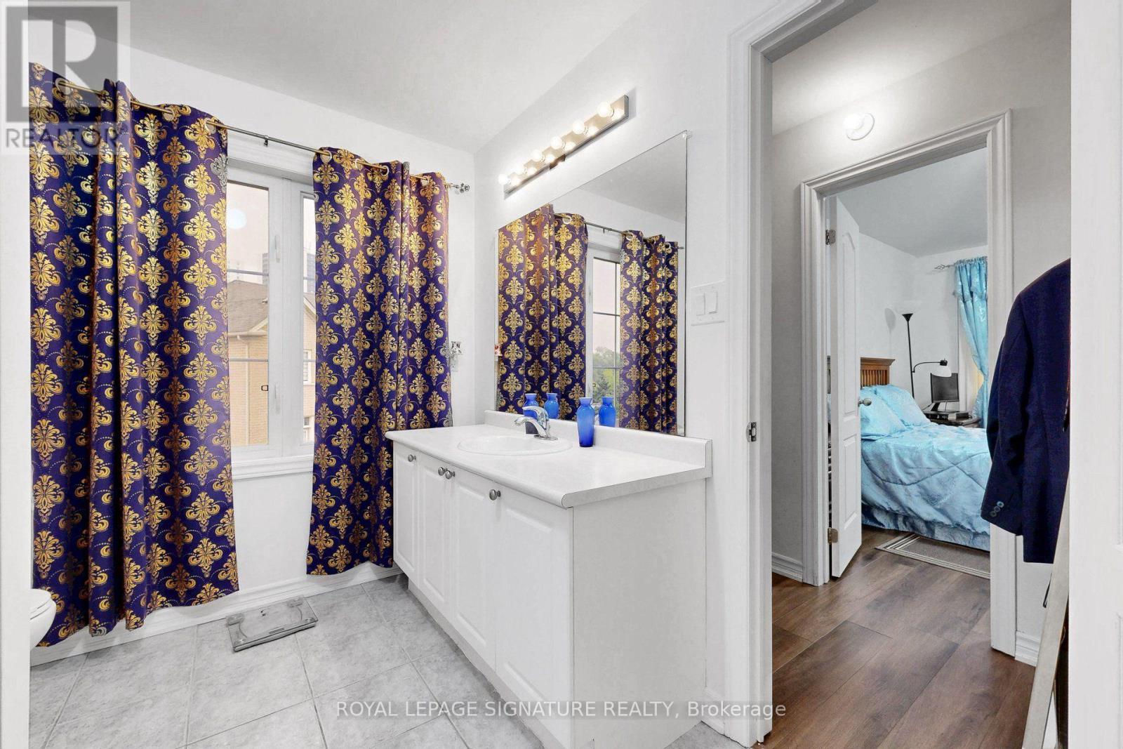 51 PIGGOTT MEWS - 34