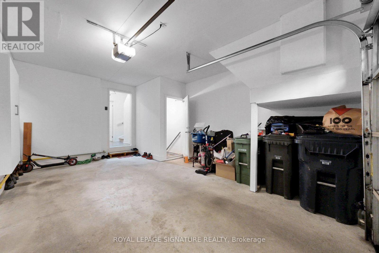 51 PIGGOTT MEWS - 40
