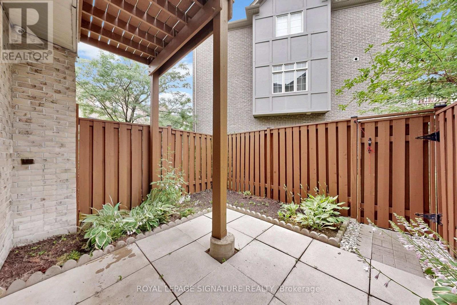 51 PIGGOTT MEWS - 42