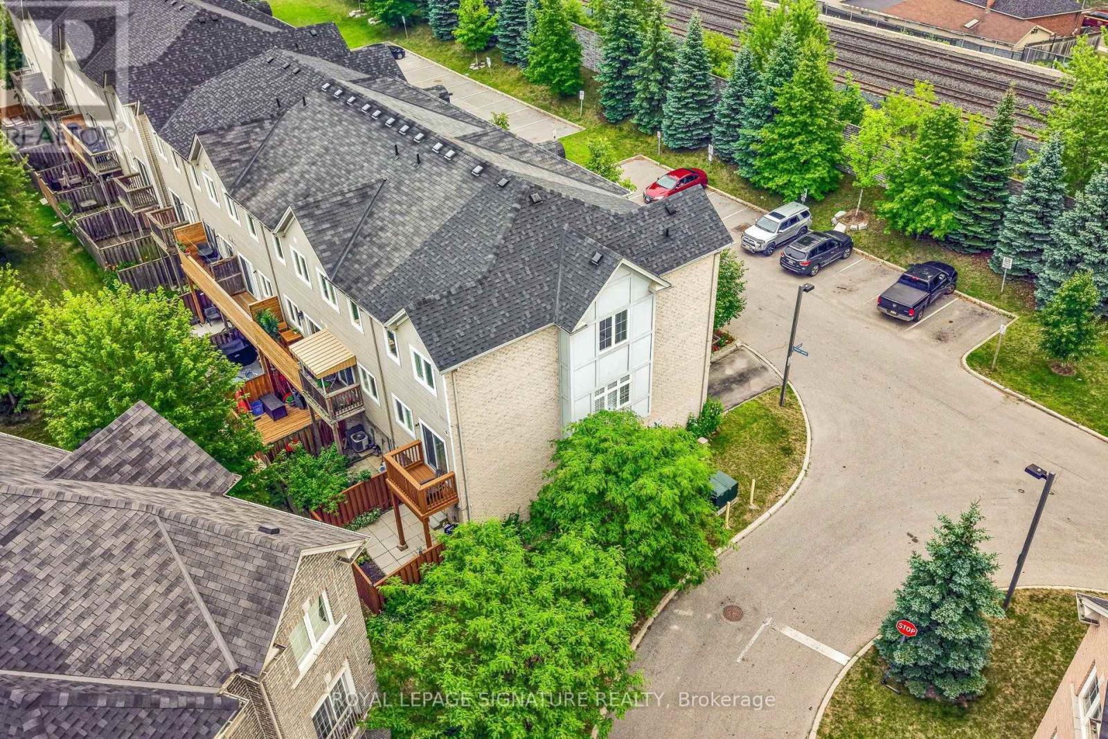 51 PIGGOTT MEWS - 46