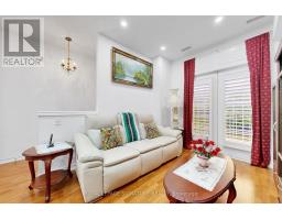 51 Piggott Mews, Toronto, ON M9N0A4 Photo 9