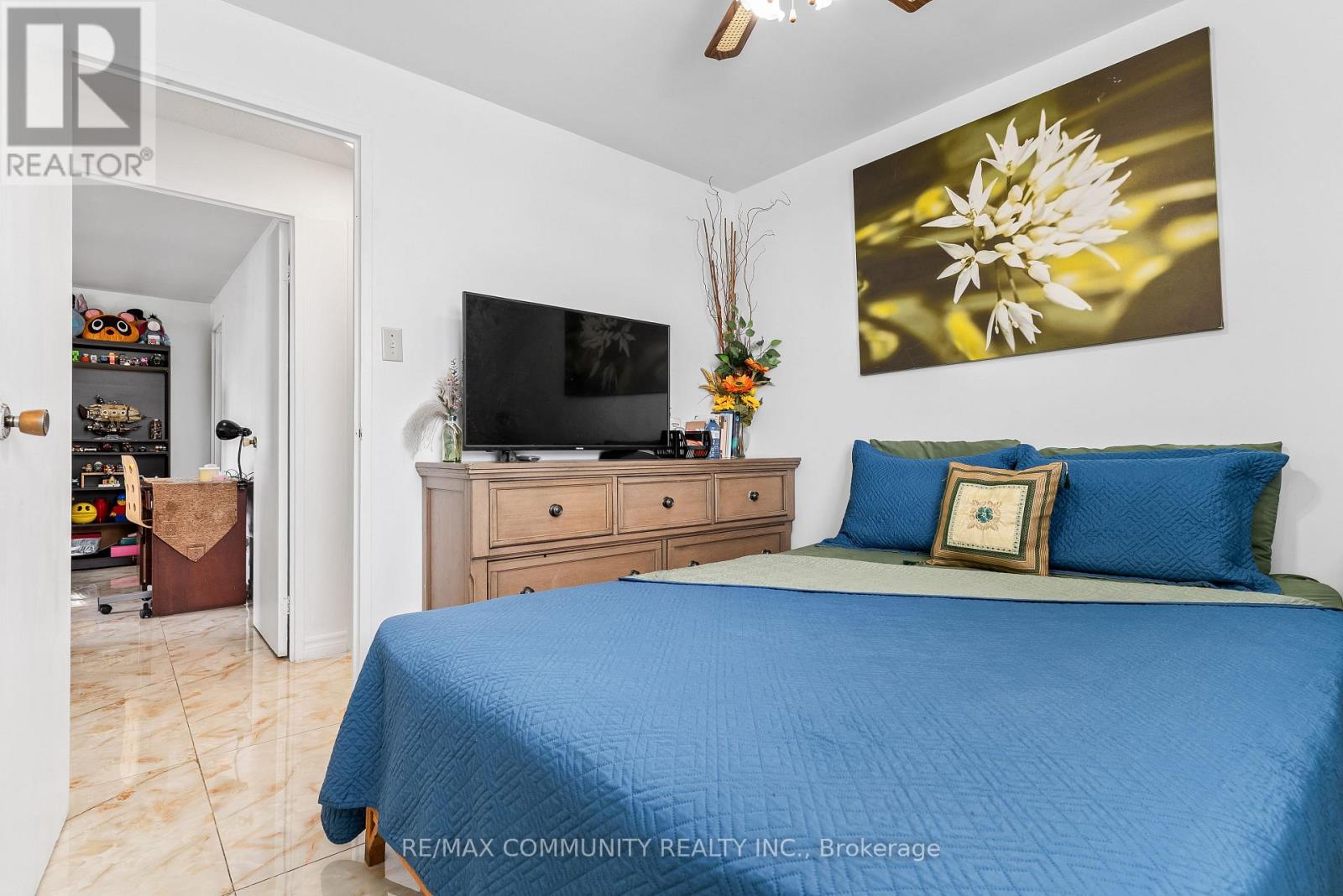 #407 1445 WILSON AVENUE - 16