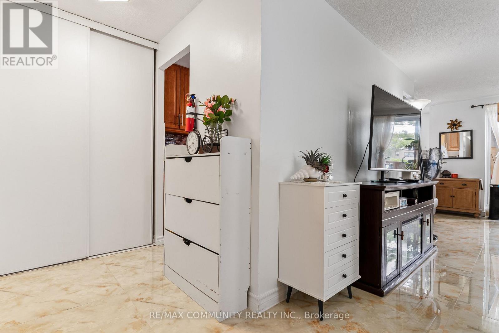 #407 1445 WILSON AVENUE - 23