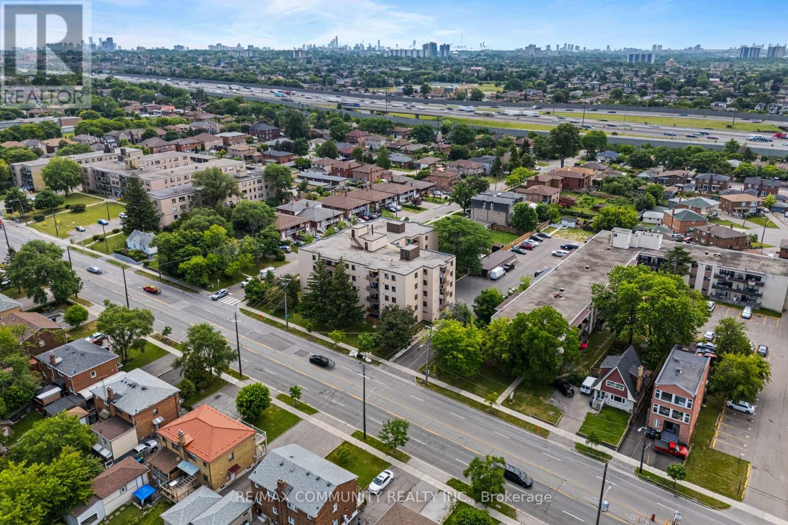 #407 1445 WILSON AVENUE - 26