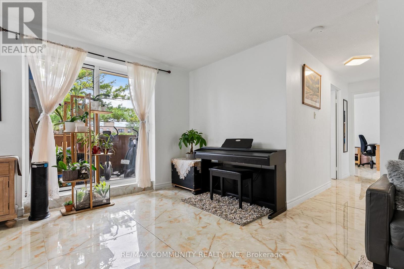#407 1445 WILSON AVENUE - 4