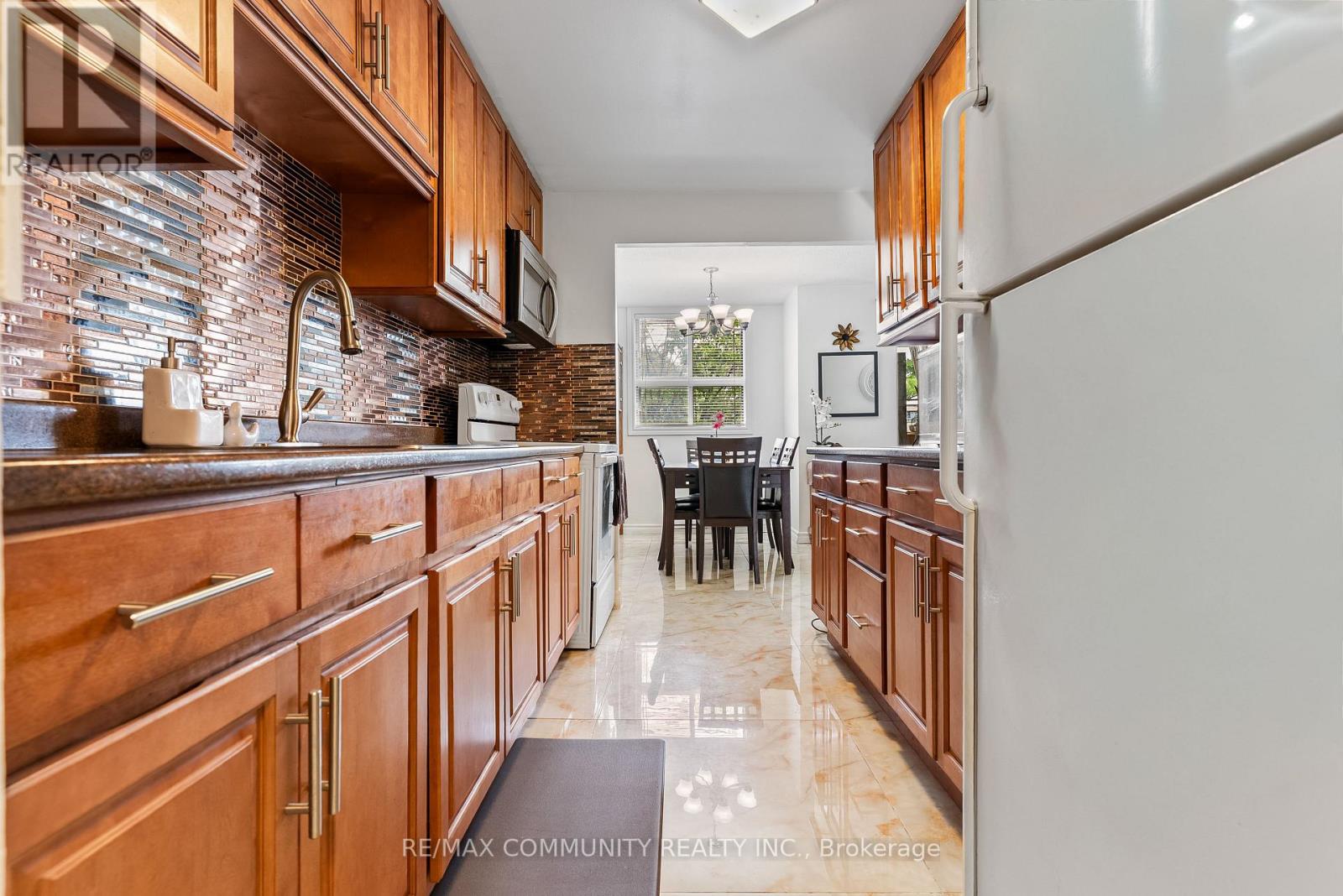 #407 1445 WILSON AVENUE - 6