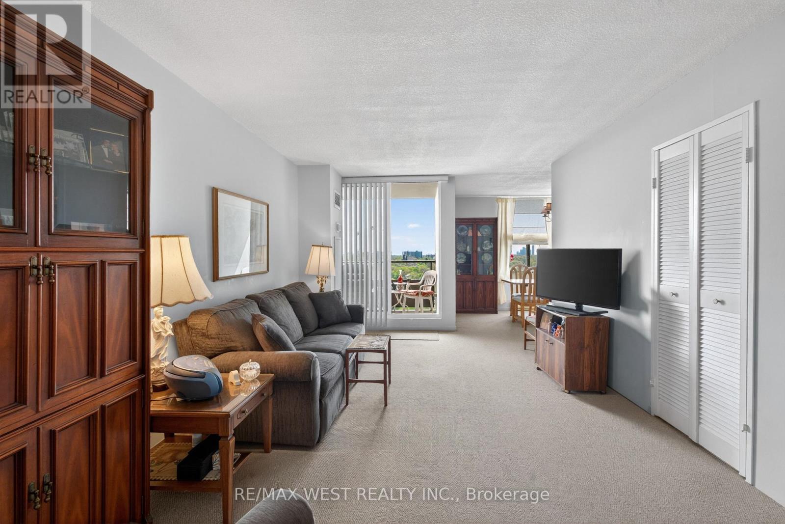 #1801 75 EMMETT AVENUE - 13