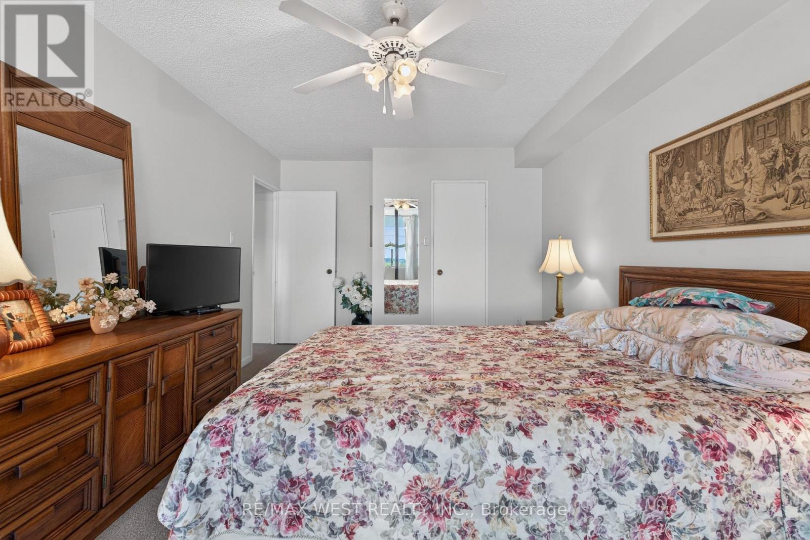 #1801 75 EMMETT AVENUE - 17