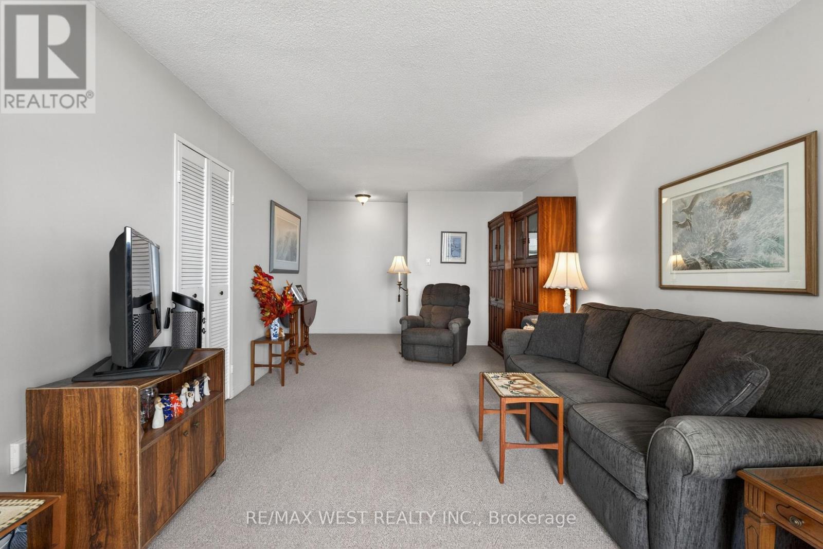 #1801 75 EMMETT AVENUE - 8