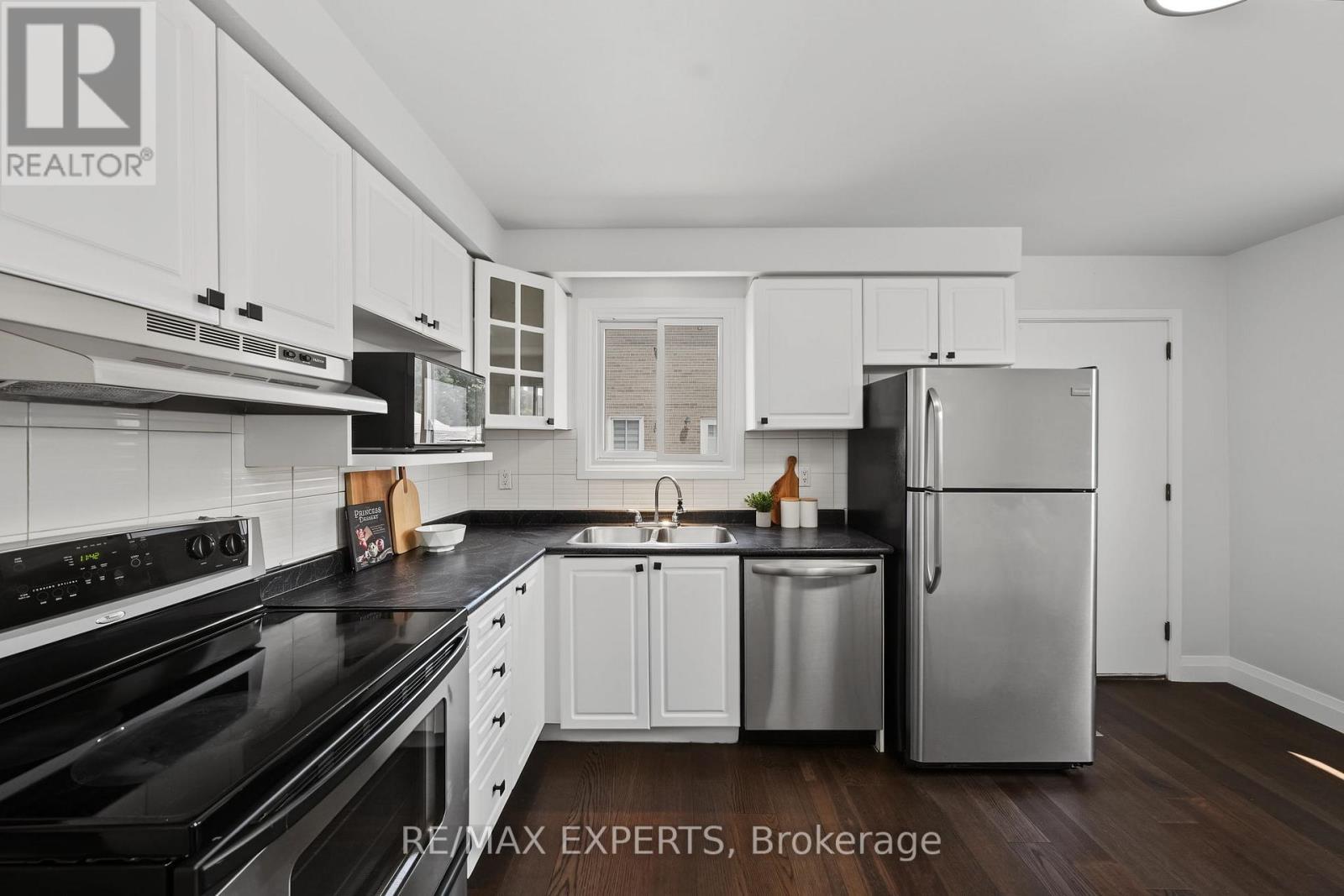 25 RIVERTON DRIVE - 17