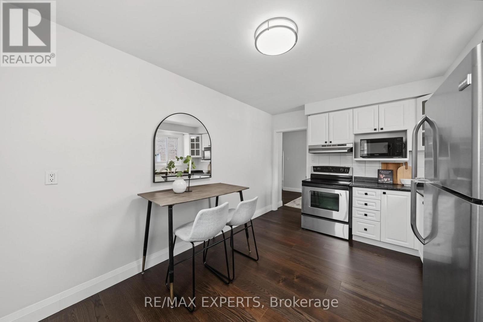 25 RIVERTON DRIVE - 18