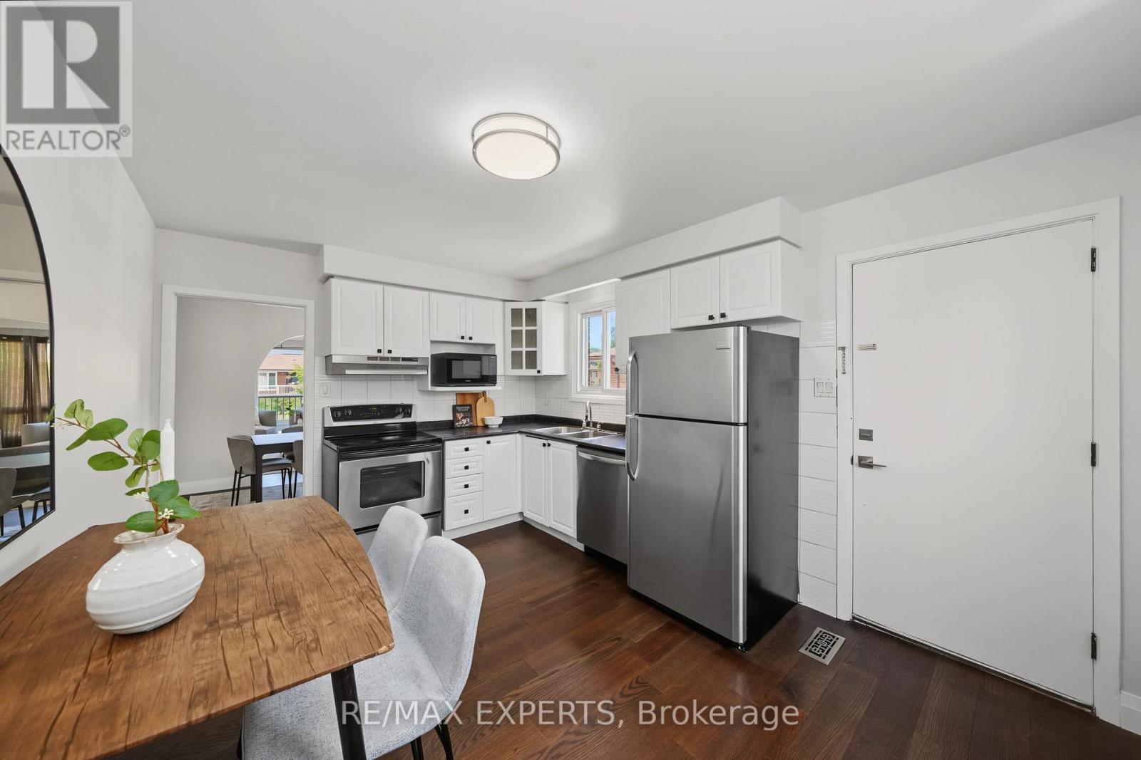 25 RIVERTON DRIVE - 20