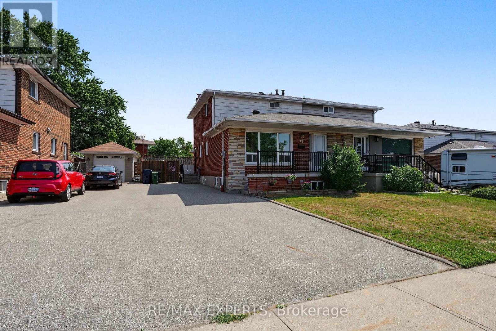 25 RIVERTON DRIVE - 3