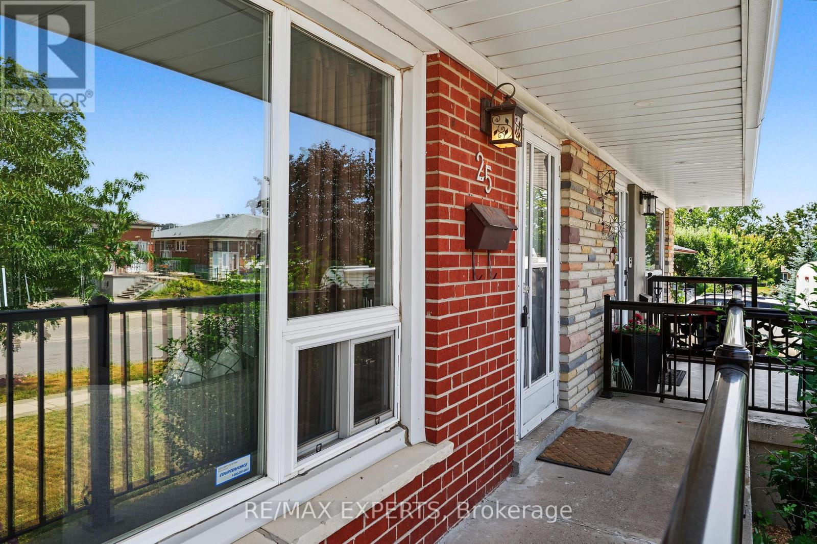 25 RIVERTON DRIVE - 4