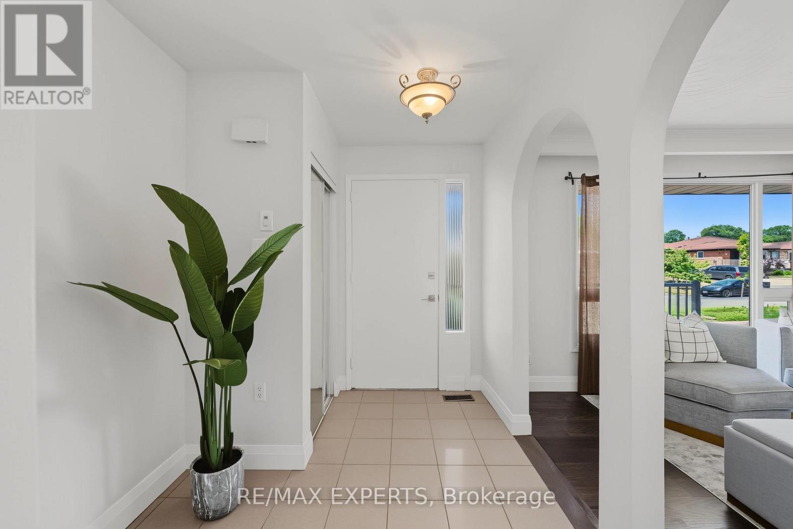 25 RIVERTON DRIVE - 7