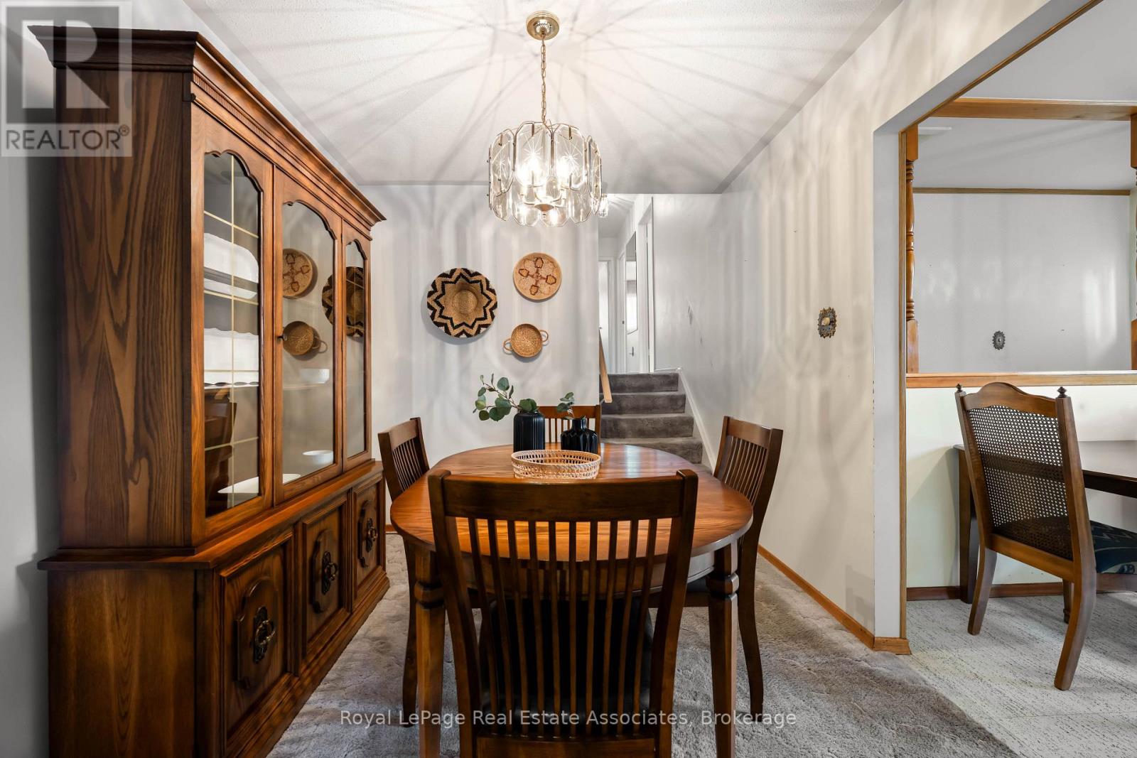 256 ARCHDEKIN DRIVE - 15