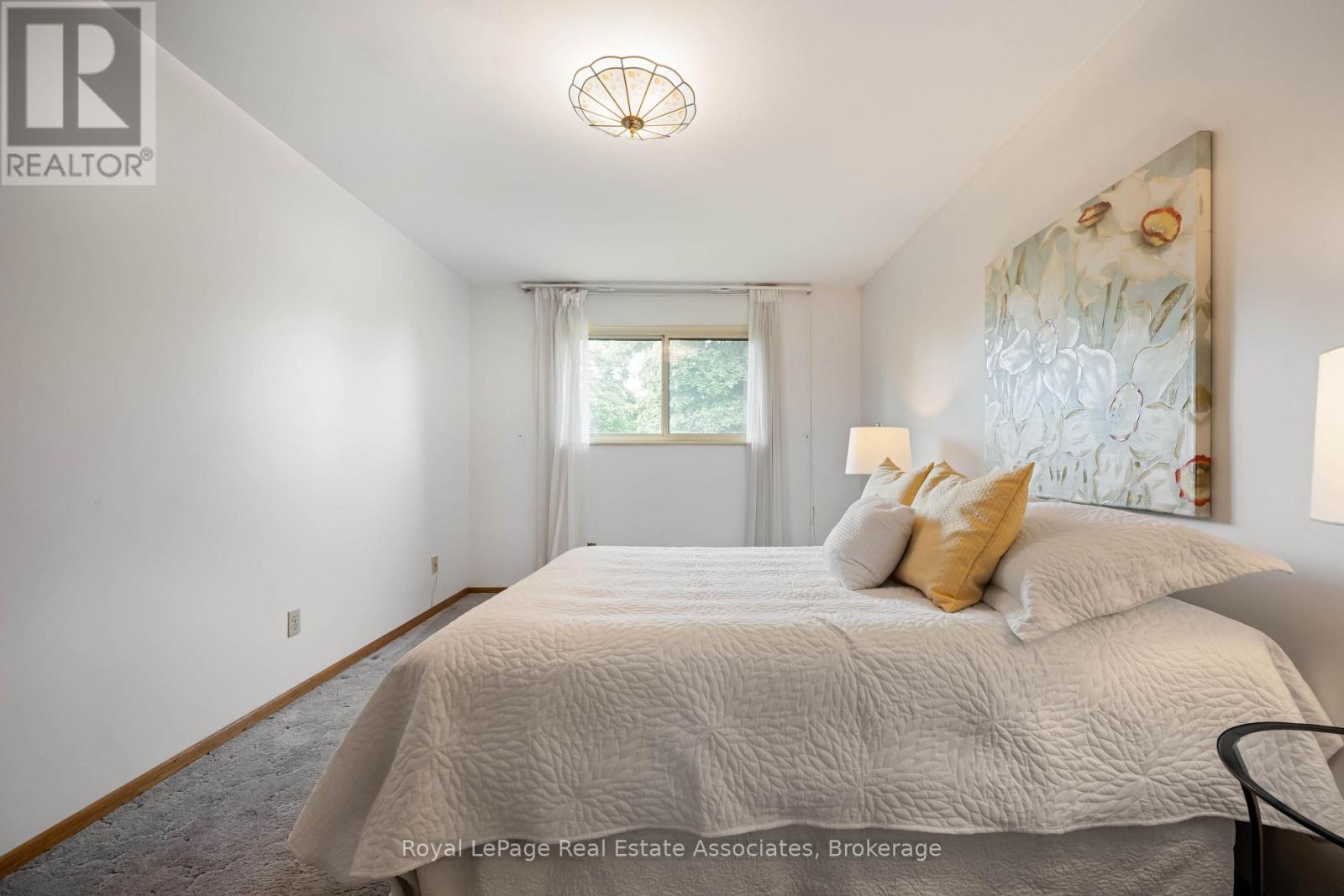 256 ARCHDEKIN DRIVE - 21