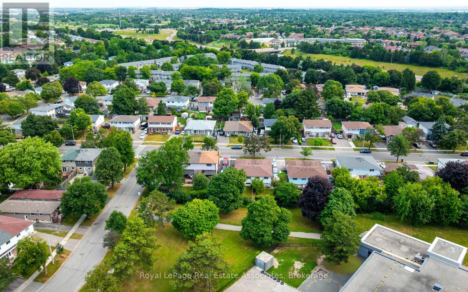256 ARCHDEKIN DRIVE - 36