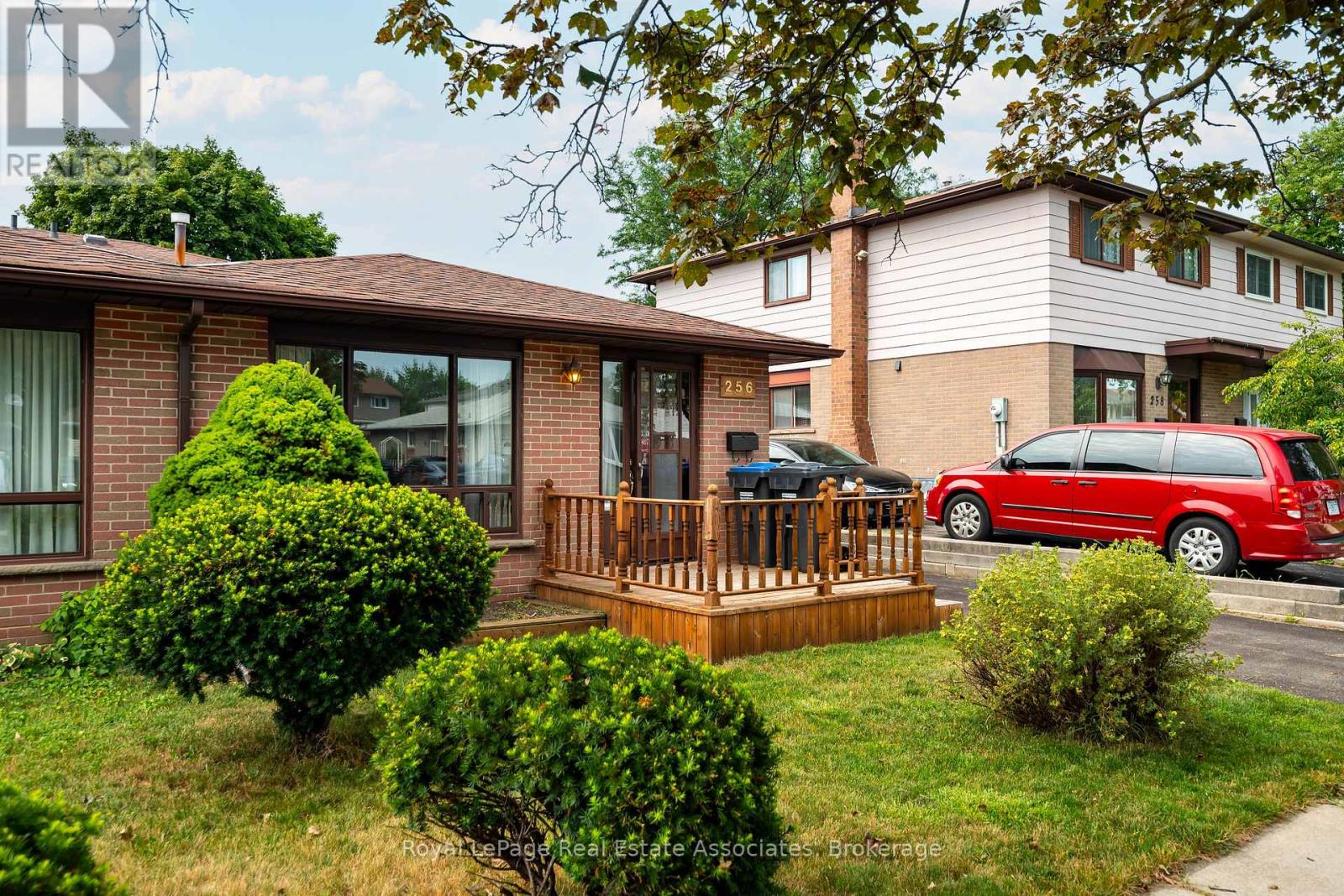 256 ARCHDEKIN DRIVE - 5