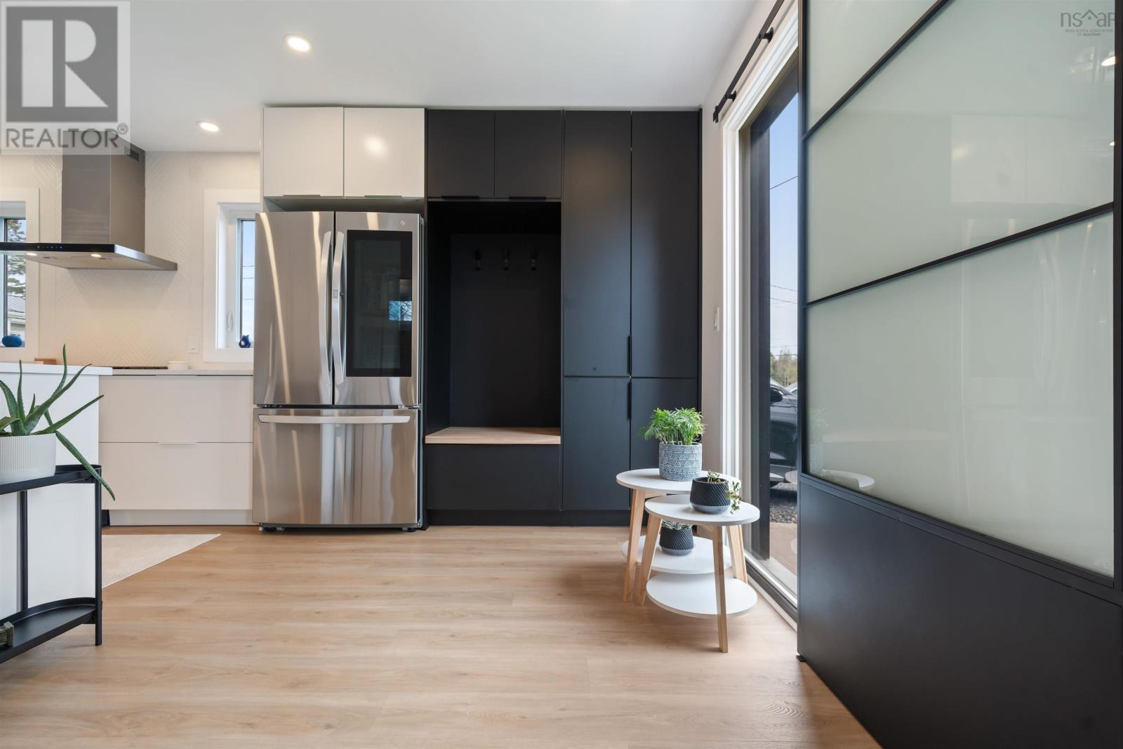 567 Young Street - 12
