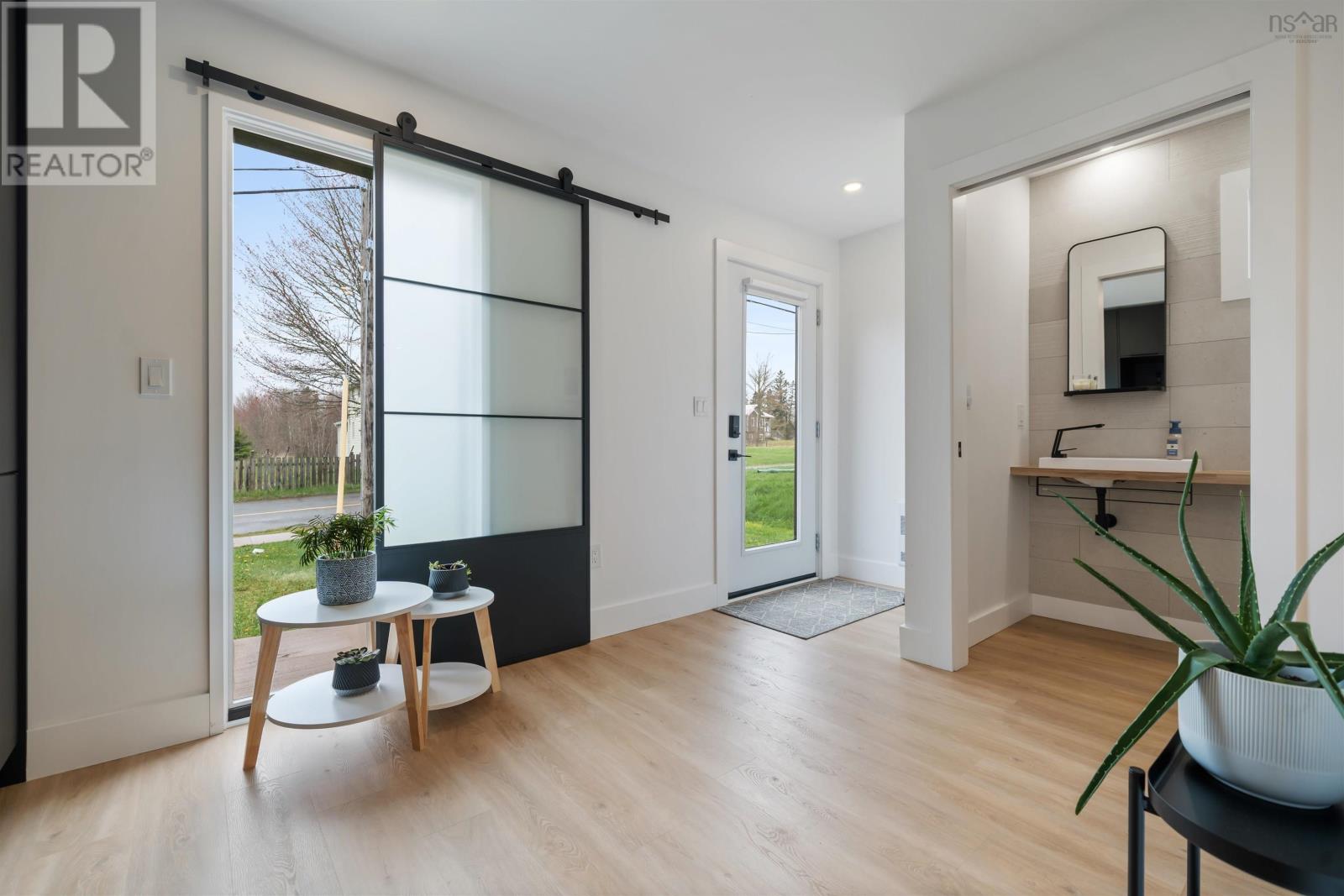 567 Young Street - 23