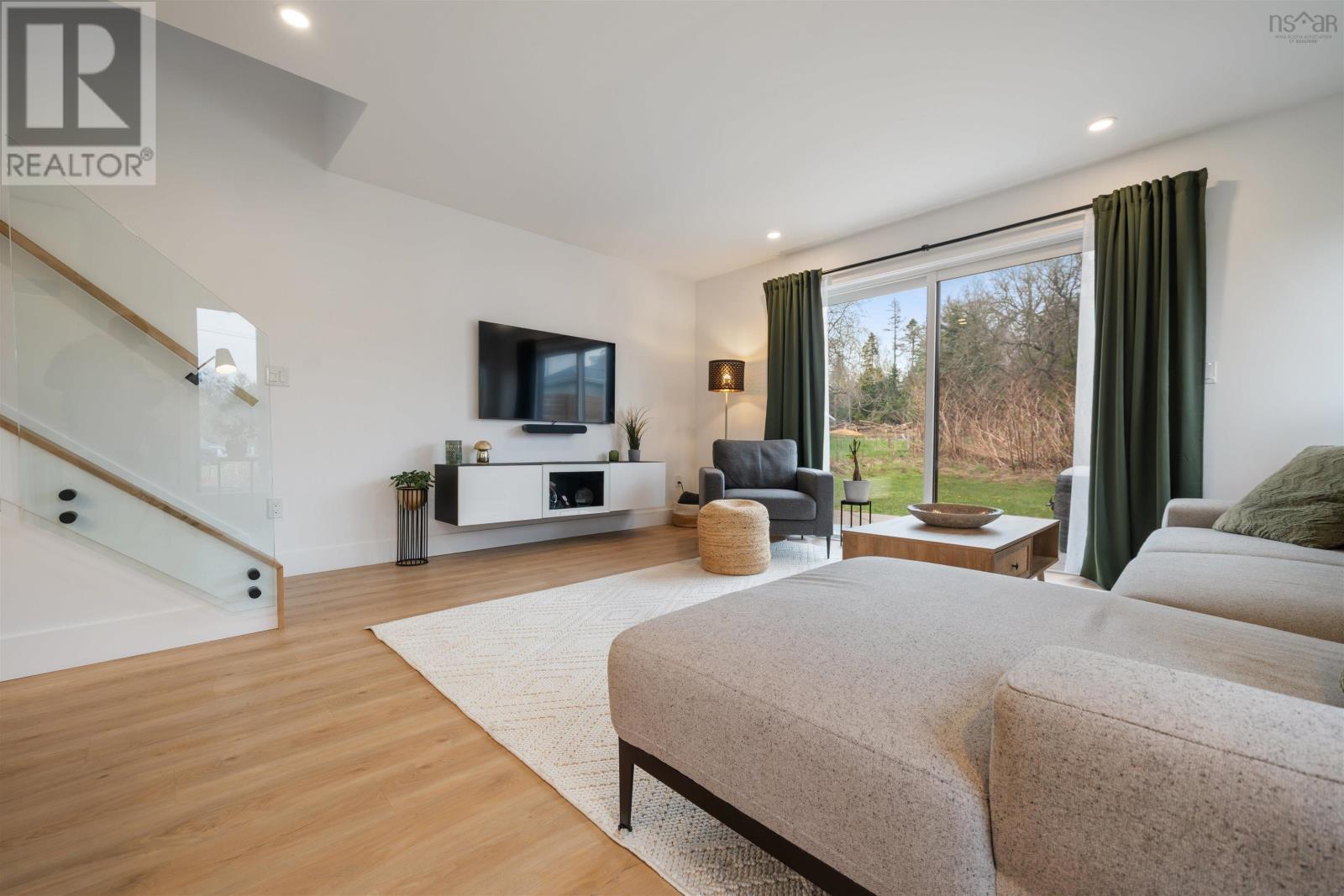 567 Young Street - 20