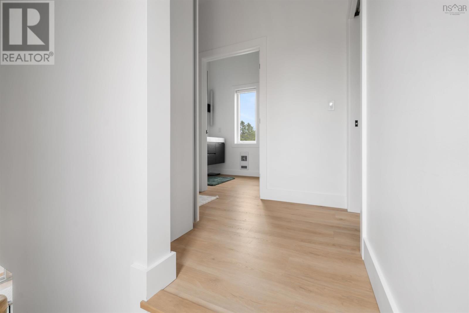 567 Young Street - 25