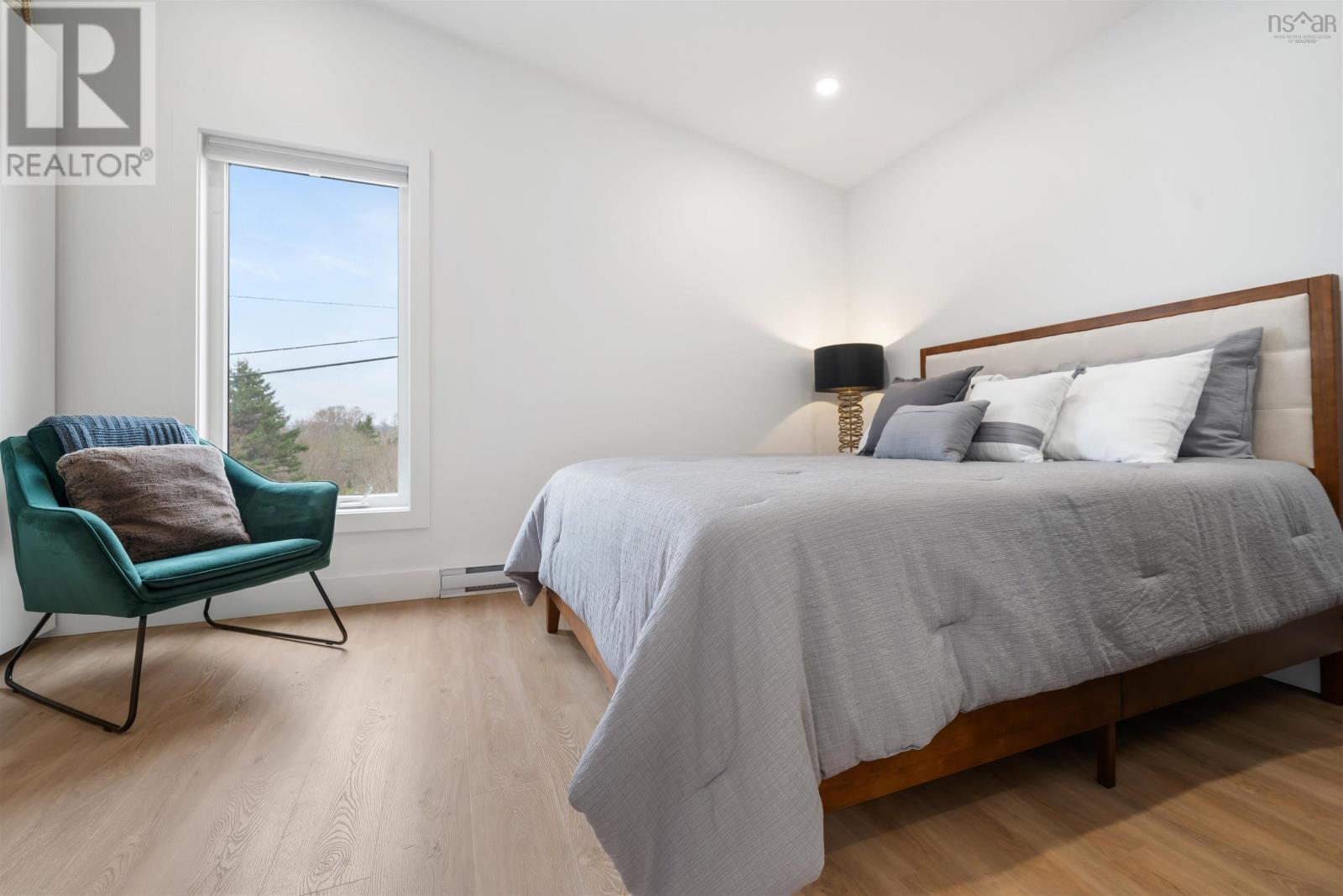 567 Young Street - 32