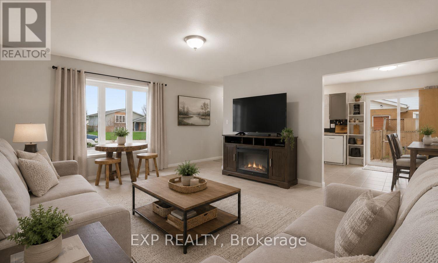 8 ABBOTT LANE - 4