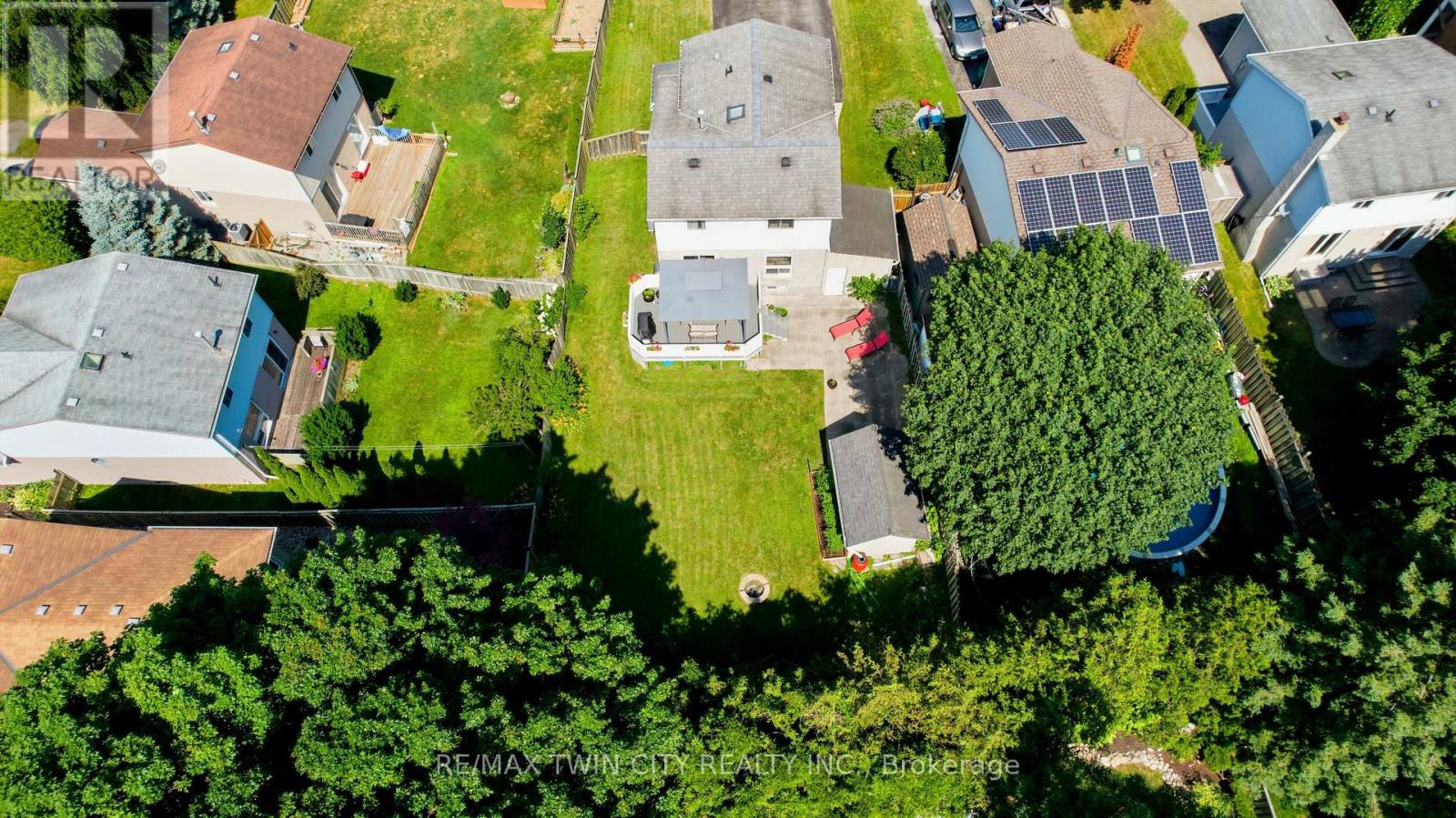 7 GLENDAN COURT - 29