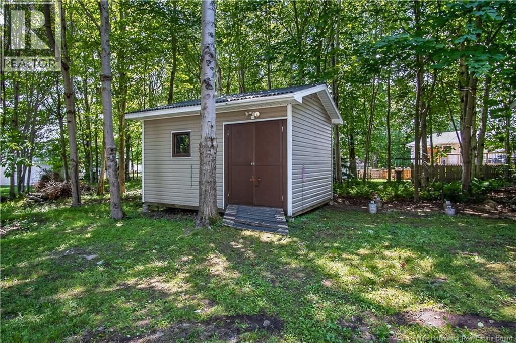 20 Hughes Crescent - Image 35
