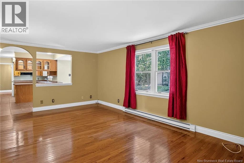 20 Hughes Crescent - Image 12
